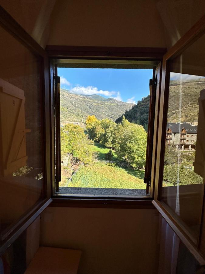 Apartament Rialp Amb Vistes Al Riu Noguera Pallaresa Buitenkant foto