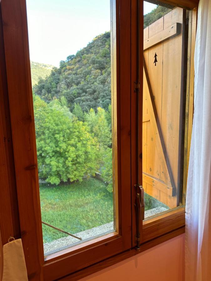 Apartament Rialp Amb Vistes Al Riu Noguera Pallaresa Buitenkant foto
